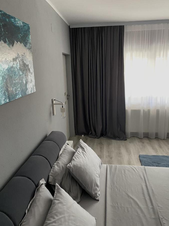 Roomzzz Pensión Sibiu
