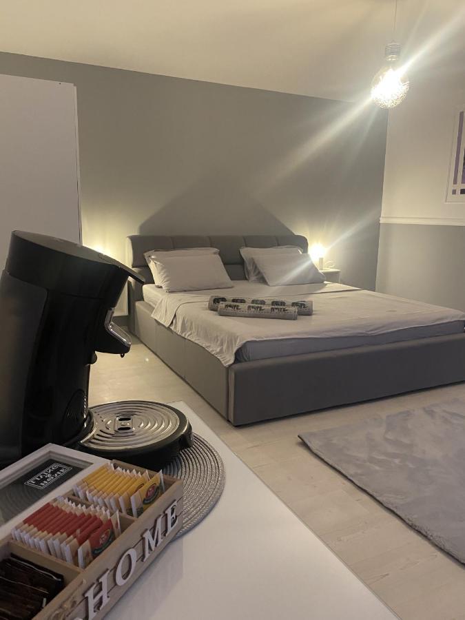 Roomzzz *