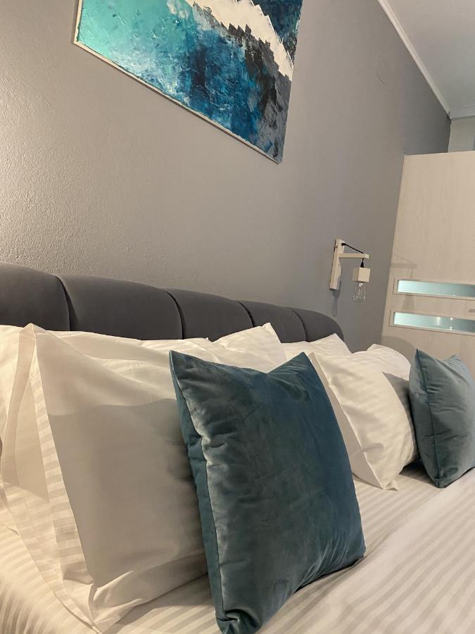 Roomzzz